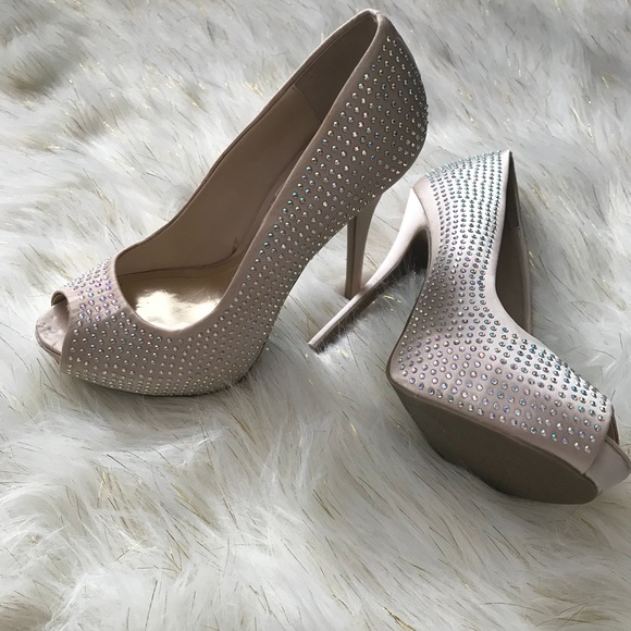 Jessica Simpson Shoes - Jessica Simpson size 7 1/2 heels
